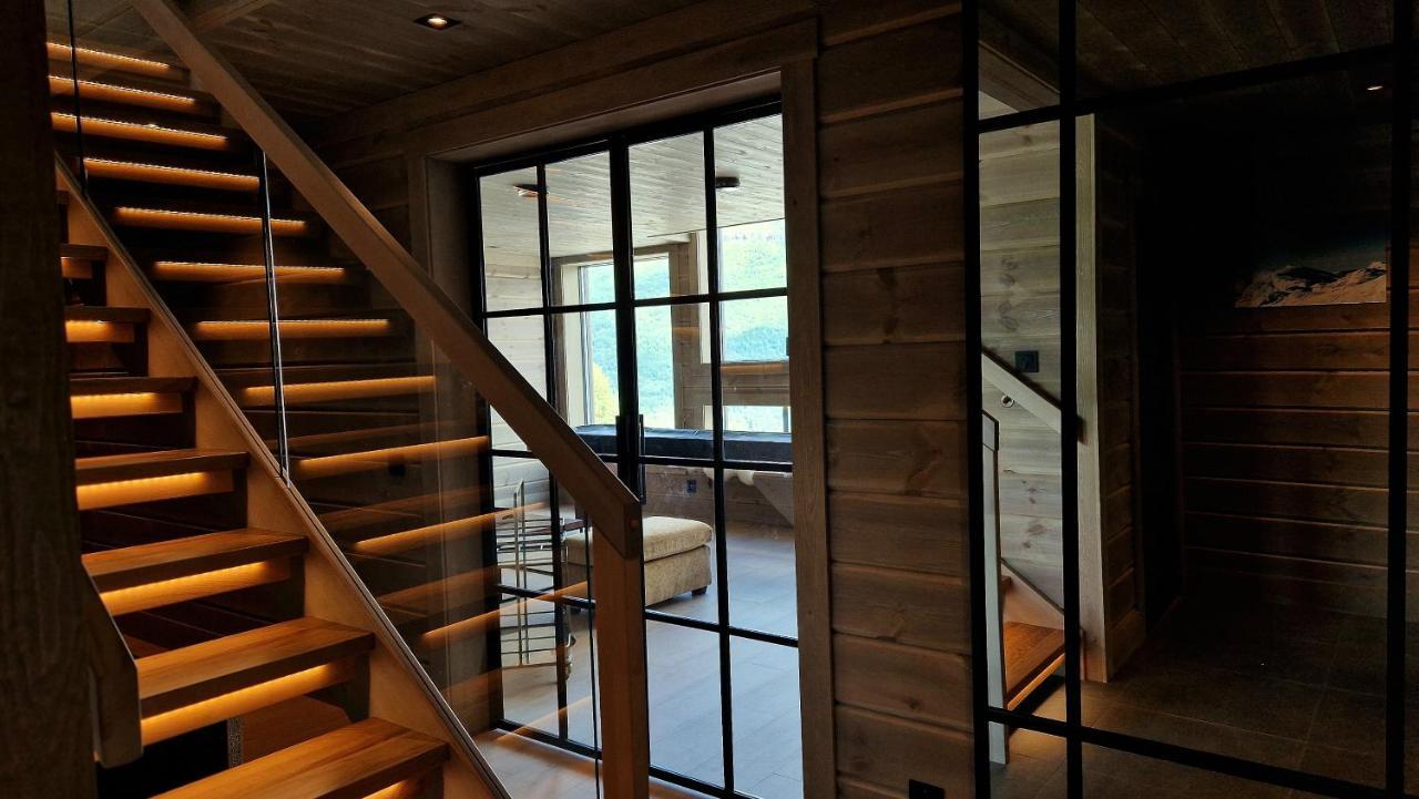 Mlodge - The Mountain Lodge Sogndal Exterior foto